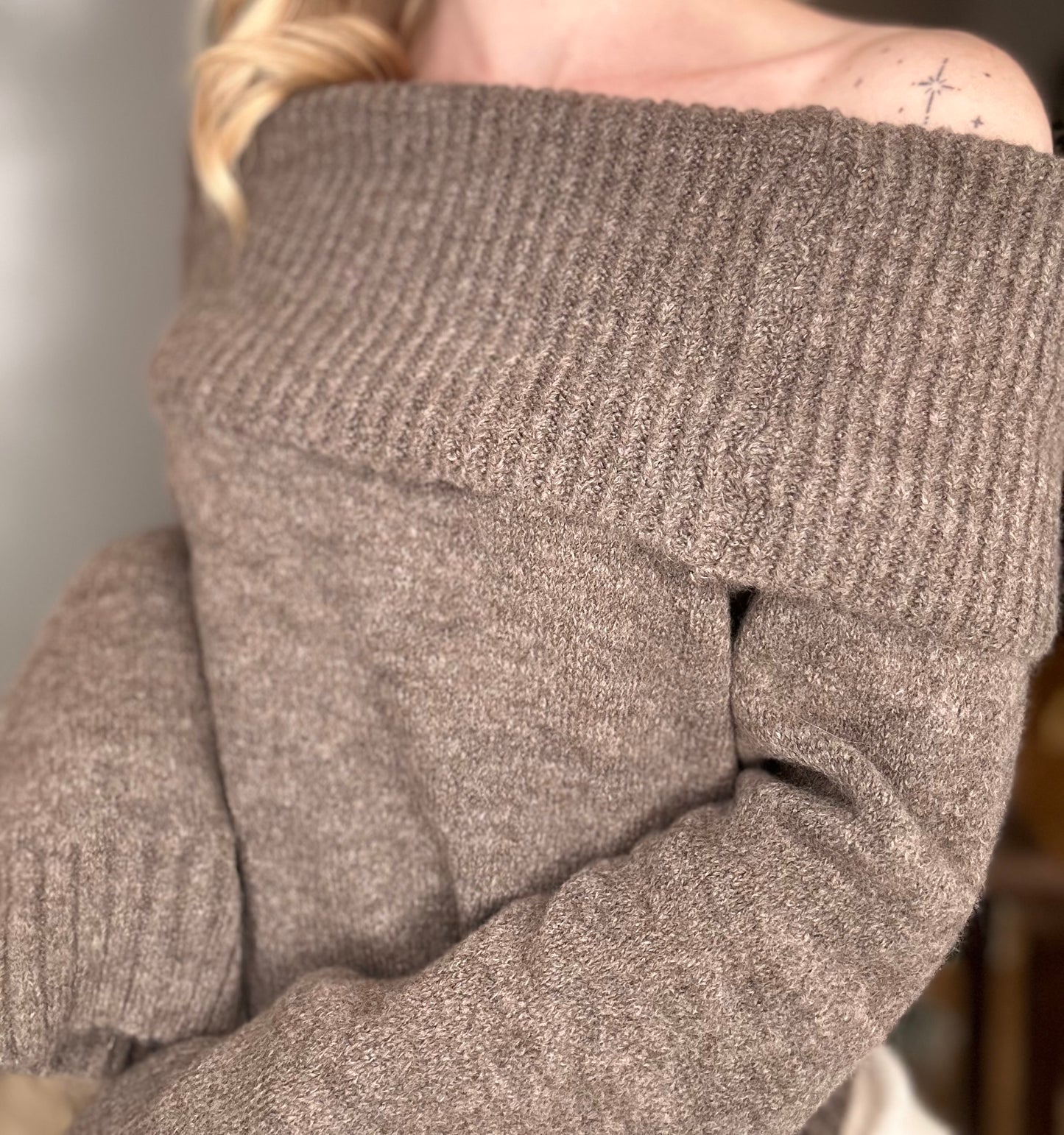 Pull bardot chocolat